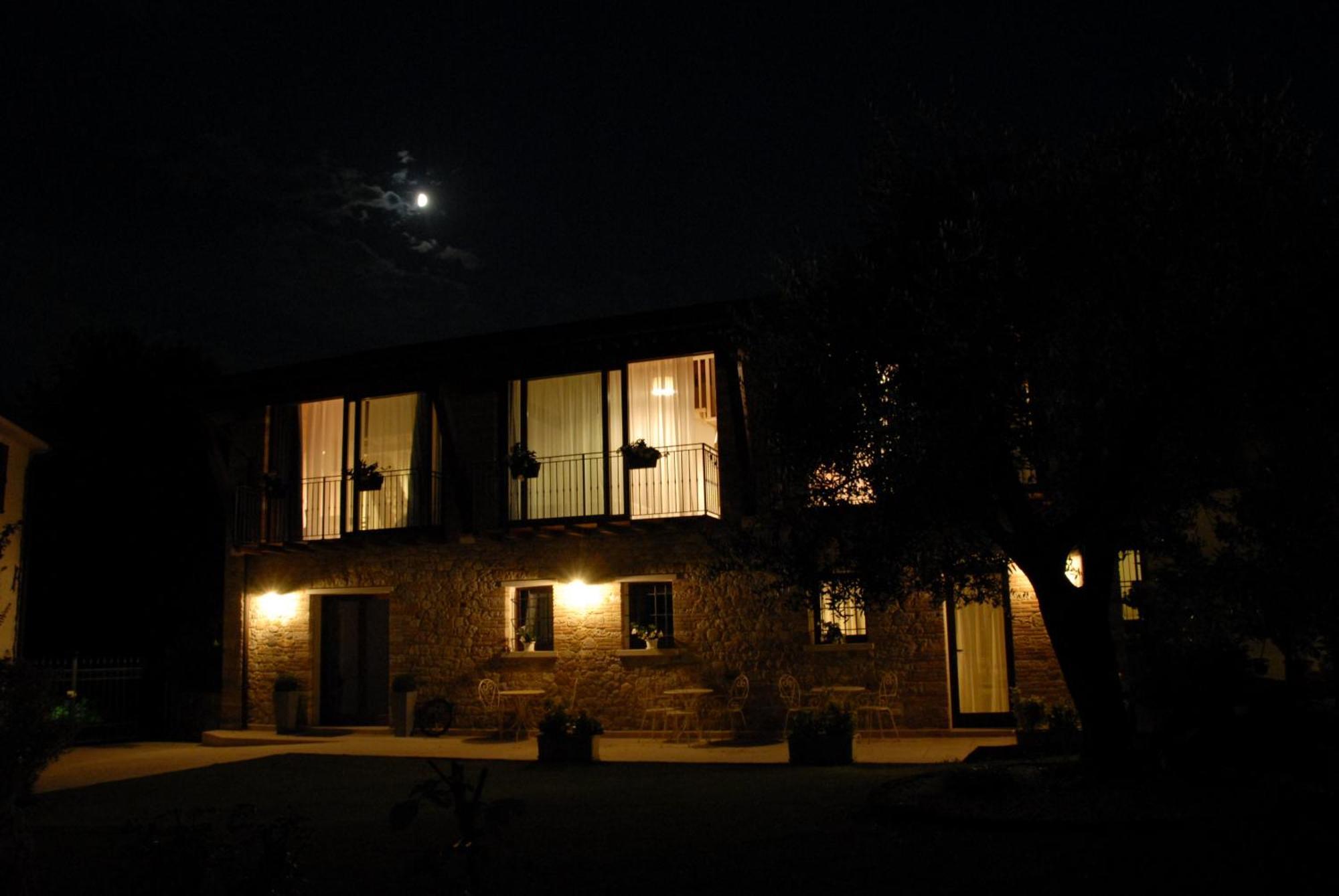 B&B Al Fienile Paderno del Grappa Exterior foto